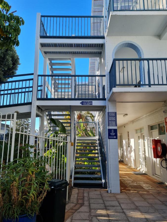 West Beach Lagoon 114 - Ocean Views West Perth Bagian luar foto