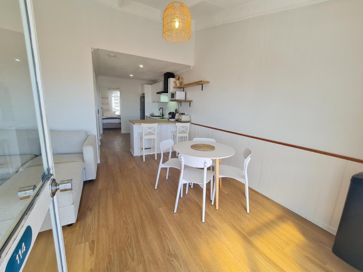 West Beach Lagoon 114 - Ocean Views West Perth Bagian luar foto